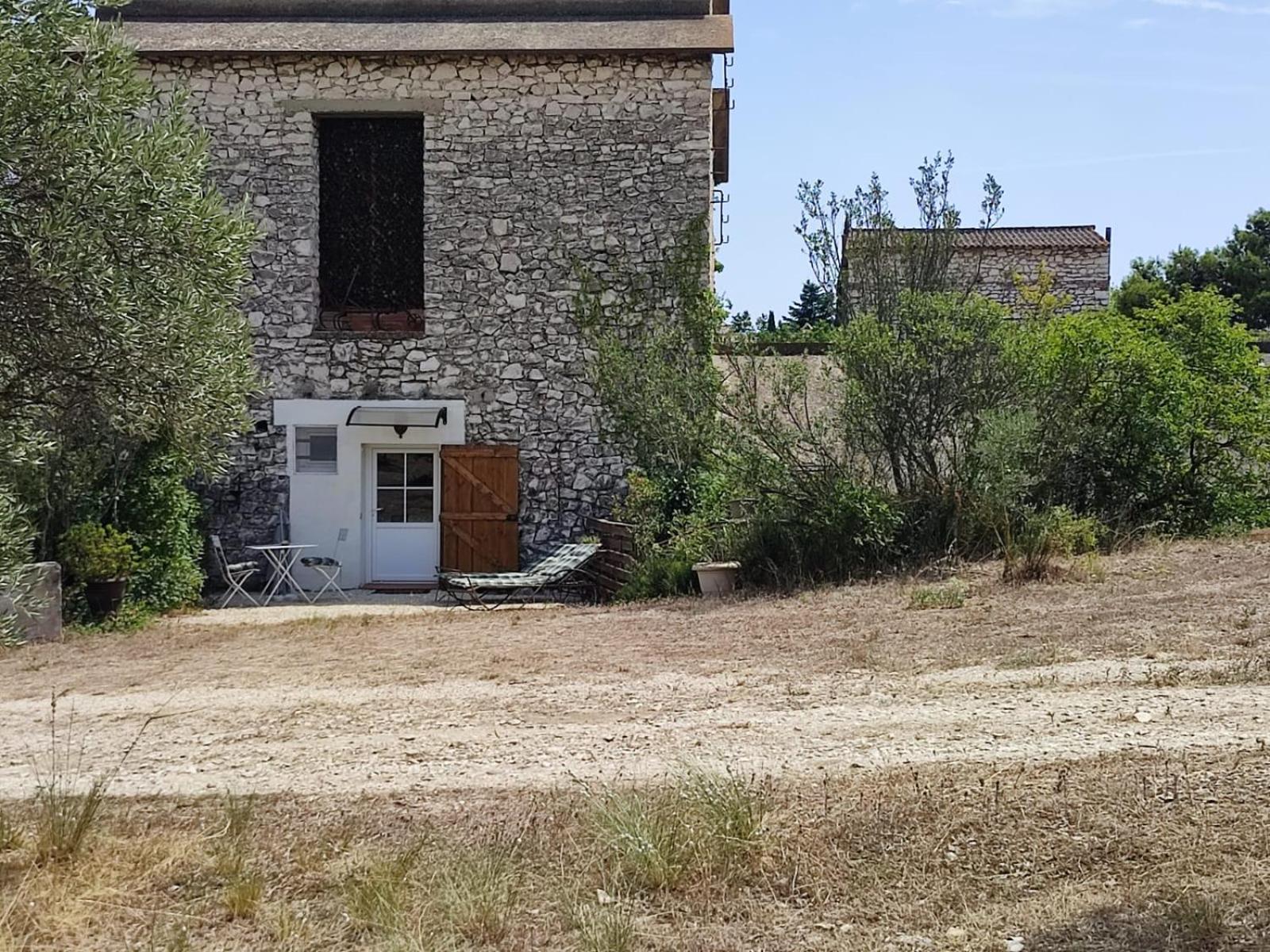 Apartament Les Oliviers Caumont-sur-Durance Zewnętrze zdjęcie